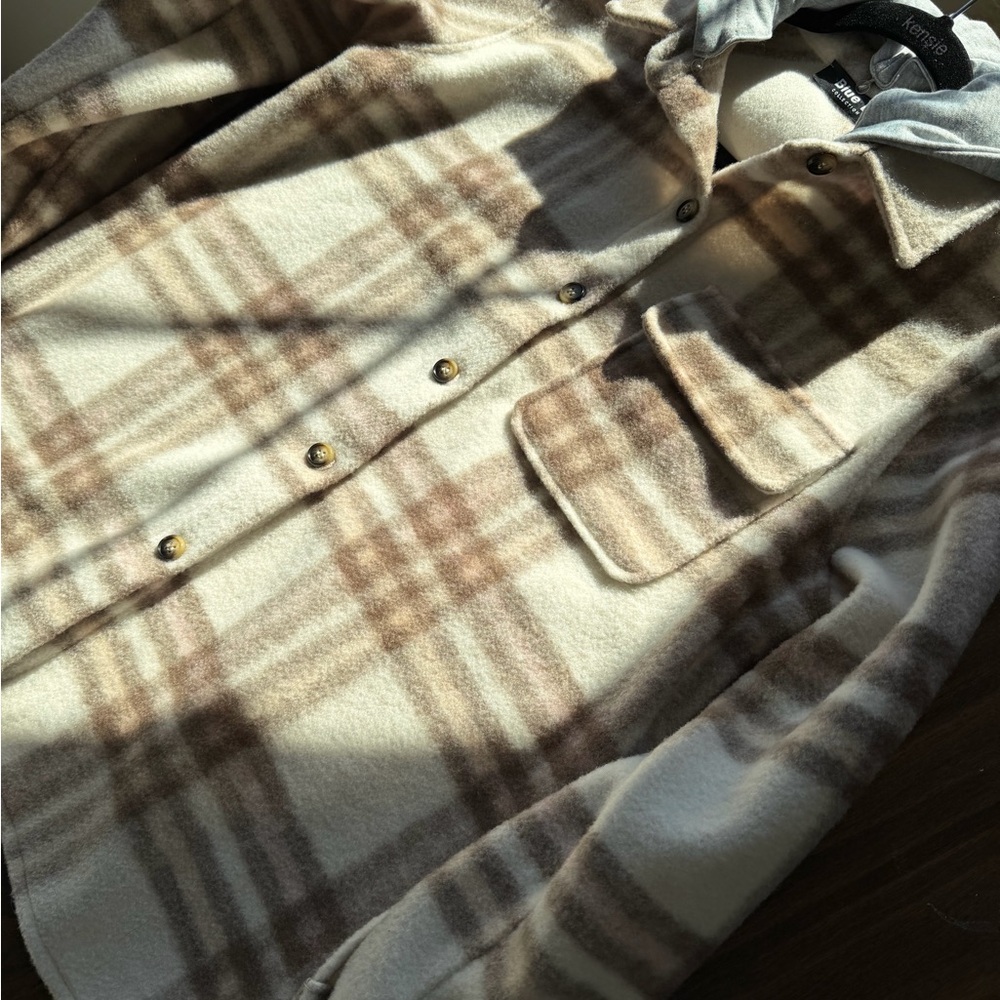 Plaid Jacket- hooded (Taupe Brown) - Picture 8 of 9